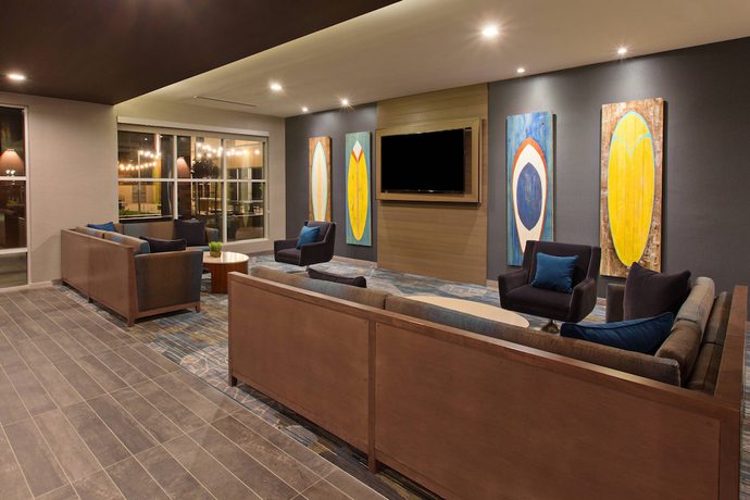 Imagen de los interiores del Hotel Courtyard by Marriott San Diego El Cajon. Foto 19