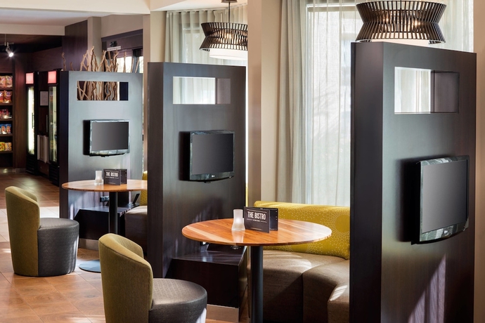 Imagen del bar/restaurante del Hotel Courtyard by Marriott San Diego Sorrento Valley. Foto 4