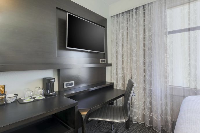 Imagen de la habitación del Hotel Courtyard by Marriott San Francisco Union Square. Foto 11
