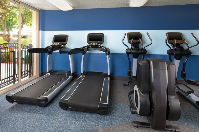 Imagen de los interiores del Hotel Courtyard by Marriott San Jose Airport. Foto 18