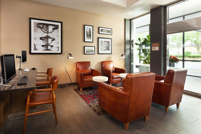Imagen del bar/restaurante del Hotel Courtyard by Marriott San Jose Airport. Foto 8