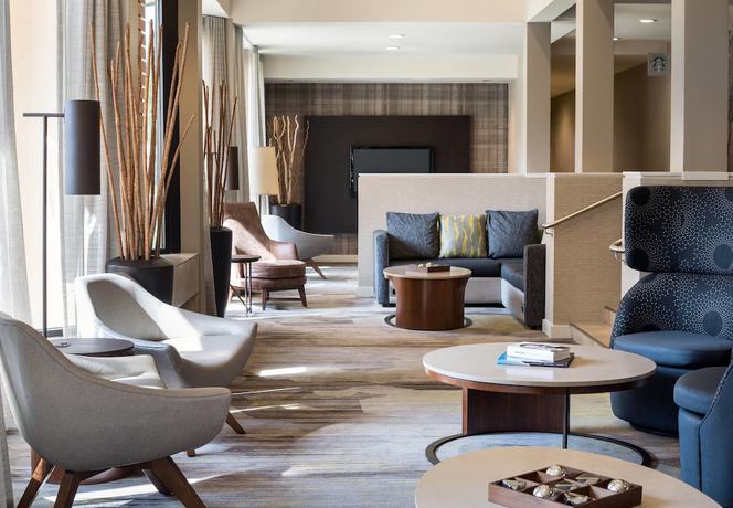 Imagen de los interiores del Hotel Courtyard by Marriott San Jose Cupertino. Foto 16