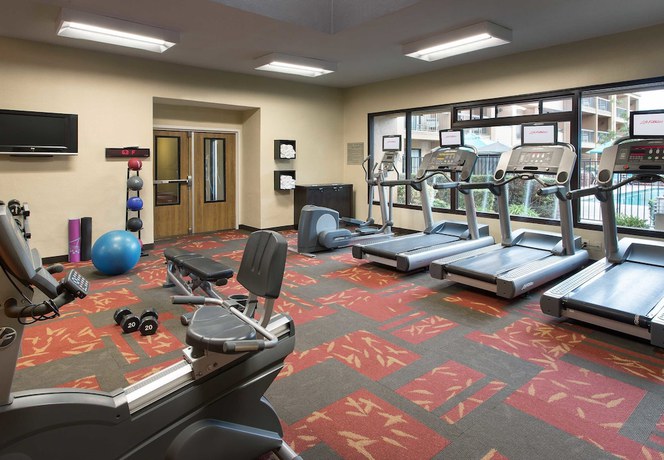 Imagen de los interiores del Hotel Courtyard by Marriott San Jose Cupertino. Foto 18