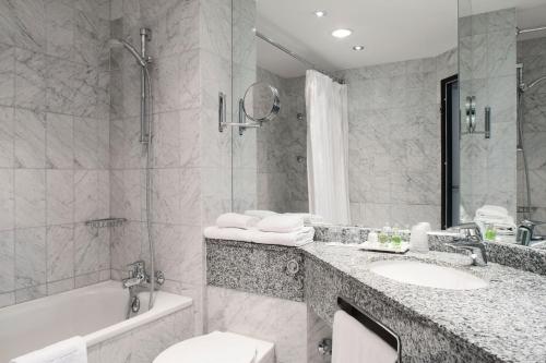 Imagen general del Hotel Courtyard by Marriott Schwerin. Foto 11