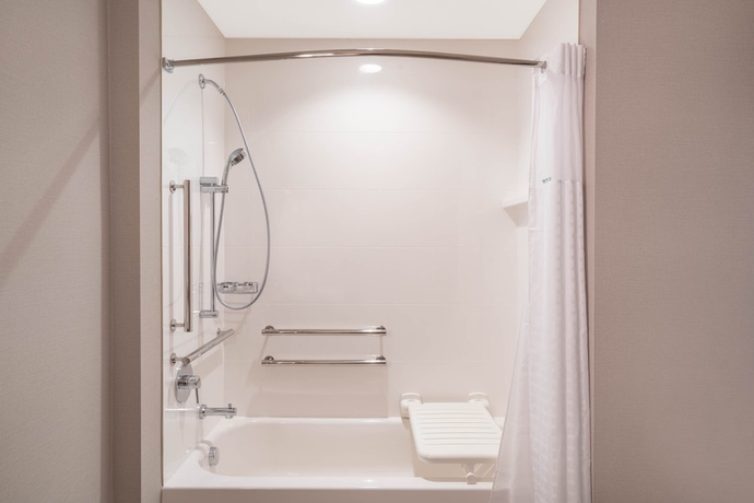 Imagen de la habitación del Hotel Courtyard by Marriott Seattle SeaTac Airport. Foto 11