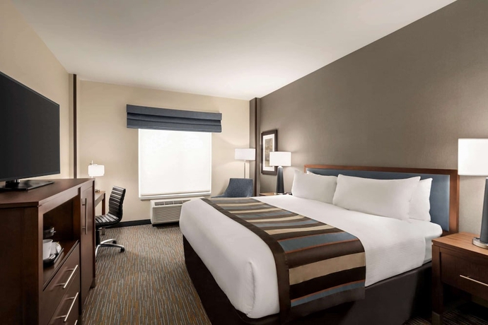 Imagen de la habitación del Hotel Courtyard by Marriott Seattle SeaTac Airport. Foto 12