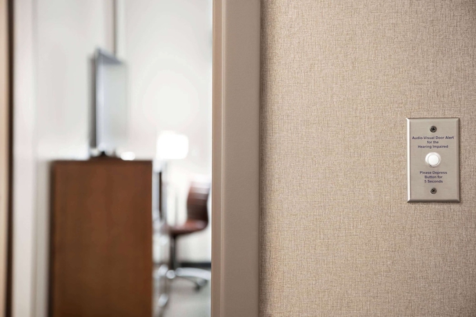 Imagen de la habitación del Hotel Courtyard by Marriott Seattle SeaTac Airport. Foto 14