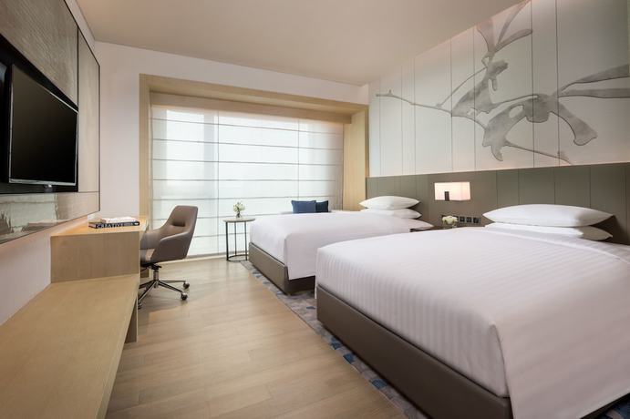 Imagen de la habitación del Hotel Courtyard by Marriott Shanghai Hongqiao. Foto 3