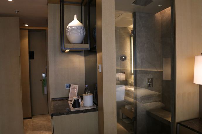 Imagen de la habitación del Hotel Courtyard by Marriott Shanghai Hongqiao. Foto 6