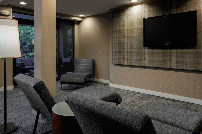 Imagen de los interiores del Hotel Courtyard by Marriott Springfield, Springfield. Foto 15