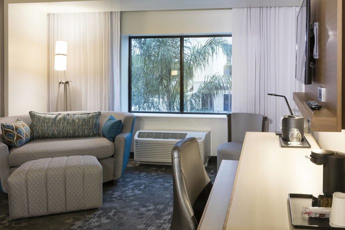 Imagen de la habitación del Hotel Courtyard by Marriott St. Augustine Beach. Foto 2