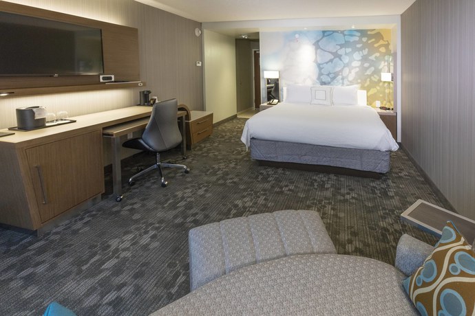 Imagen de la habitación del Hotel Courtyard by Marriott St. Augustine Beach. Foto 8