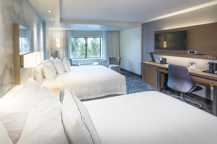 Imagen de la habitación del Hotel Courtyard by Marriott St. Augustine Beach. Foto 15