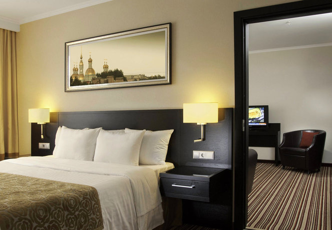 Imagen general del Hotel Courtyard by Marriott St. Petersburg Center West Pushkin. Foto 4