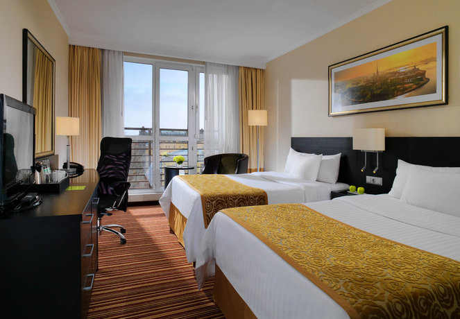 Imagen general del Hotel Courtyard by Marriott St. Petersburg Center West Pushkin. Foto 12