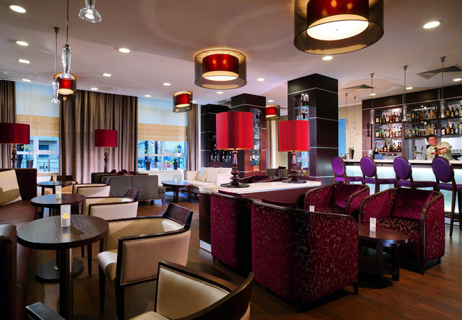 Imagen general del Hotel Courtyard by Marriott St. Petersburg Center West Pushkin. Foto 15