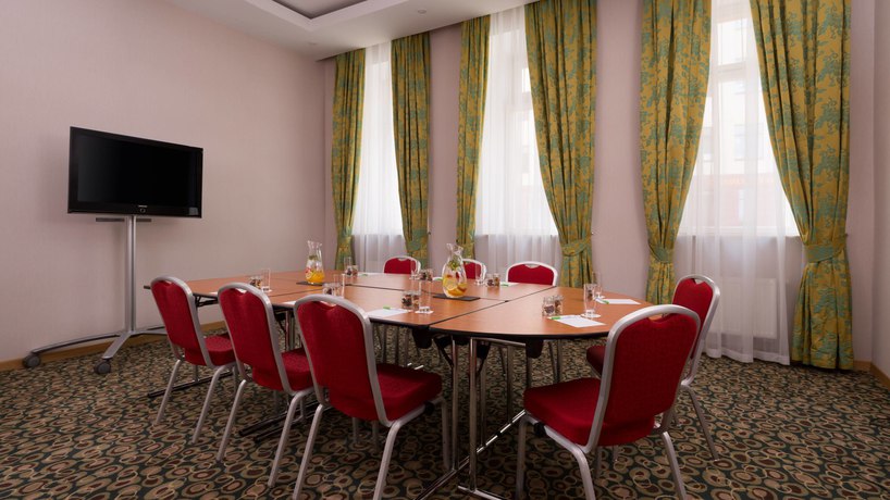 Imagen de los interiores del Hotel Courtyard by Marriott St. Petersburg Vasilievsky. Foto 12