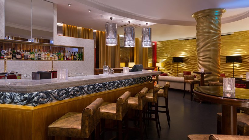 Imagen del bar/restaurante del Hotel Courtyard by Marriott St. Petersburg Vasilievsky. Foto 4