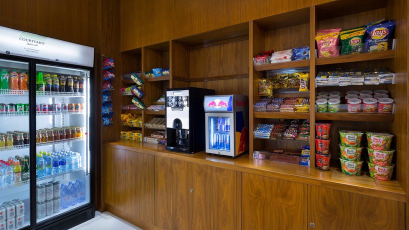 Imagen de los interiores del Hotel Courtyard by Marriott St. Petersburg Vasilievsky. Foto 14