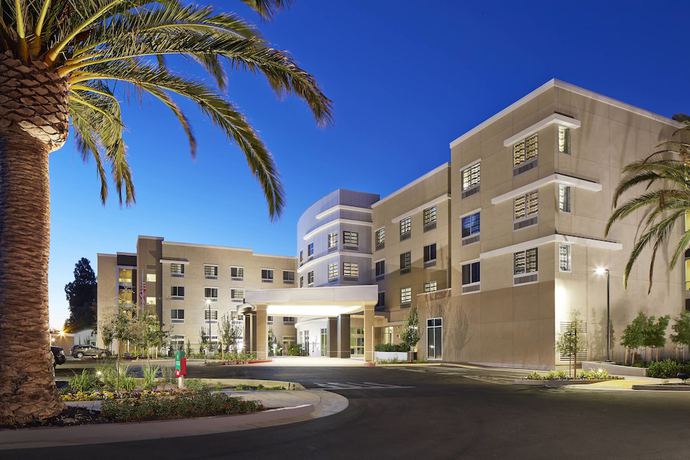 Imagen general del Hotel Courtyard by Marriott Sunnyvale Mountain View. Foto 1