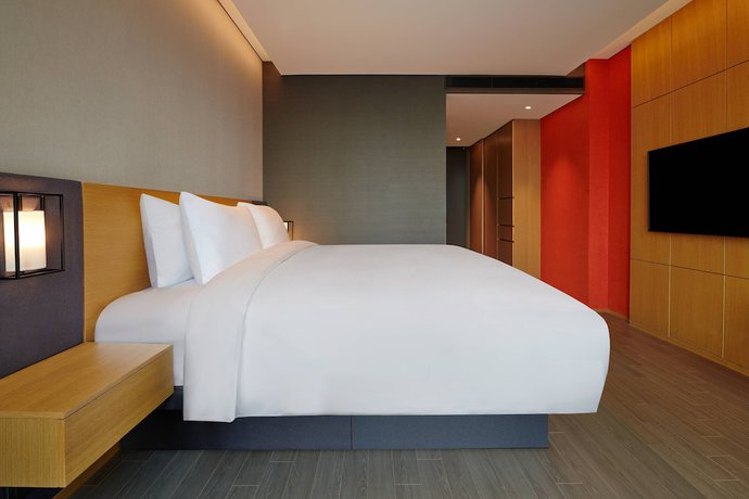 Imagen de la habitación del Hotel Courtyard by Marriott Suwon. Foto 17