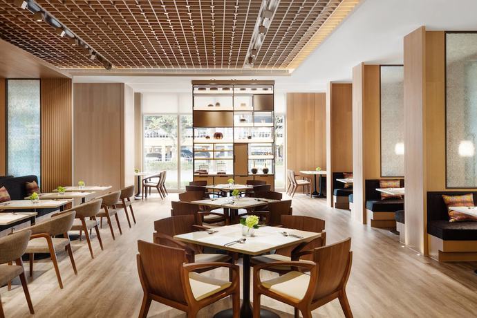 Imagen del bar/restaurante del Hotel Courtyard by Marriott Taipei Downtown. Foto 2