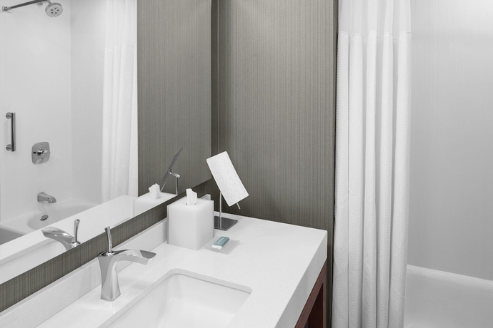 Imagen de la habitación del Hotel Courtyard by Marriott Titusville Kennedy Space Center. Foto 5