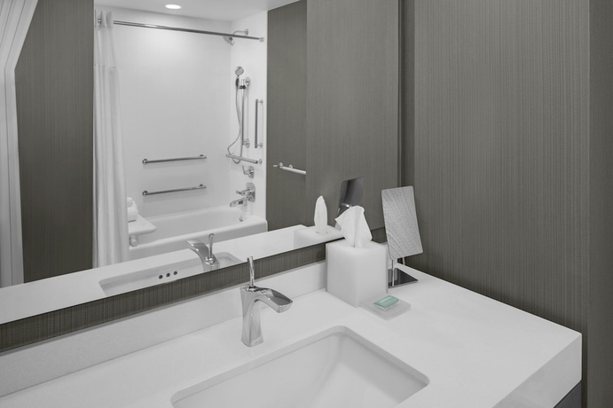 Imagen de la habitación del Hotel Courtyard by Marriott Titusville Kennedy Space Center. Foto 6