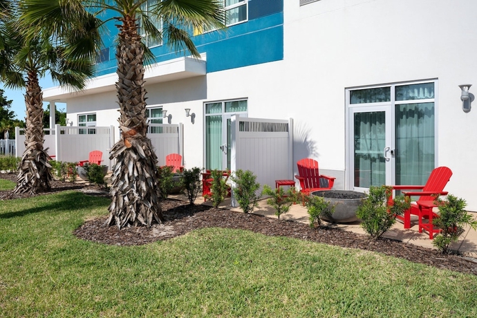 Imagen de la habitación del Hotel Courtyard by Marriott Titusville Kennedy Space Center. Foto 15