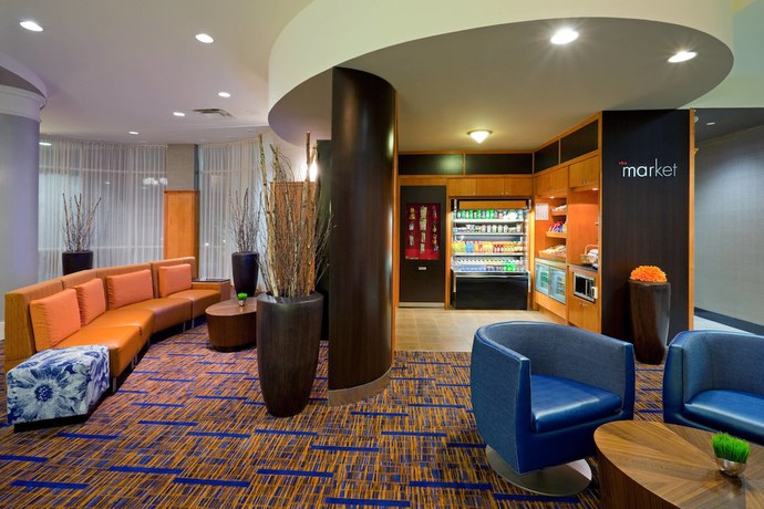 Imagen de los interiores del Hotel Courtyard by Marriott Toronto Markham. Foto 14