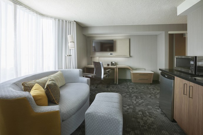 Imagen de la habitación del Hotel Courtyard by Marriott Toronto Northeast/Markham. Foto 12