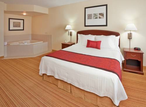 Imagen de la habitación del Hotel Courtyard by Marriott Toronto Vaughan. Foto 5