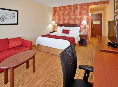 Imagen de la habitación del Hotel Courtyard by Marriott Toronto Vaughan. Foto 7