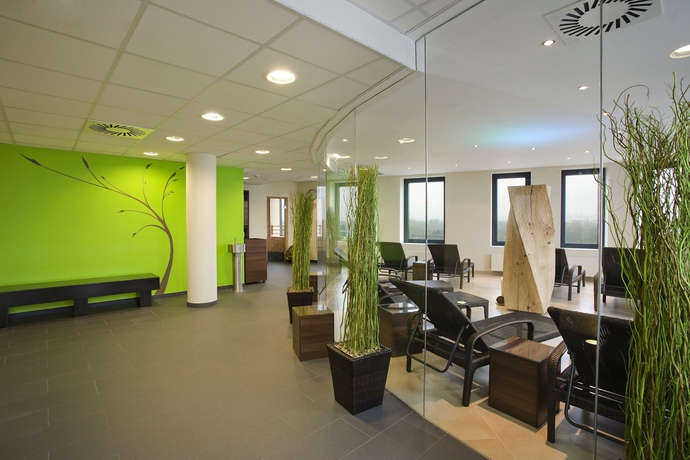 Imagen de la piscina del Hotel Courtyard by Marriott Vienna Prater/Messe. Foto 14