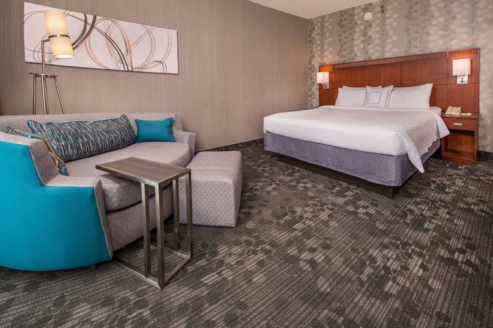 Imagen de la habitación del Hotel Courtyard by Marriott Washington Dulles Airport Chantilly. Foto 6