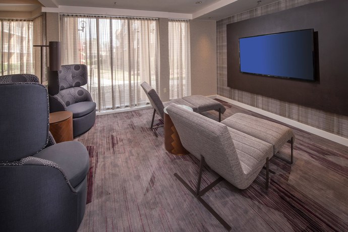 Imagen de los interiores del Hotel Courtyard by Marriott Washington Dulles Airport Chantilly. Foto 16