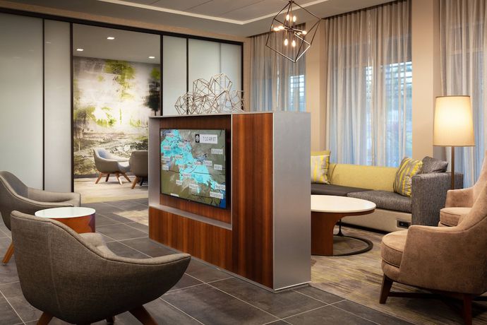 Imagen de los interiores del Hotel Courtyard by Marriott Winter Haven. Foto 14