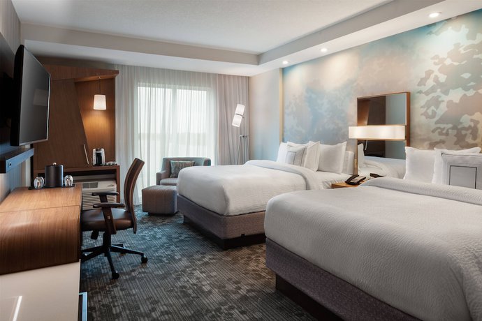 Imagen de la habitación del Hotel Courtyard by Marriott Winter Haven. Foto 8