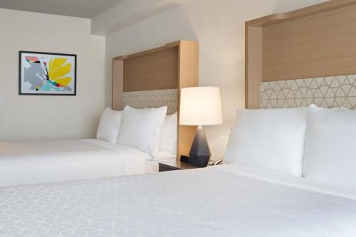 Imagen de la habitación del Hotel Courtyard by Marriott across Universal Orlando. Foto 14