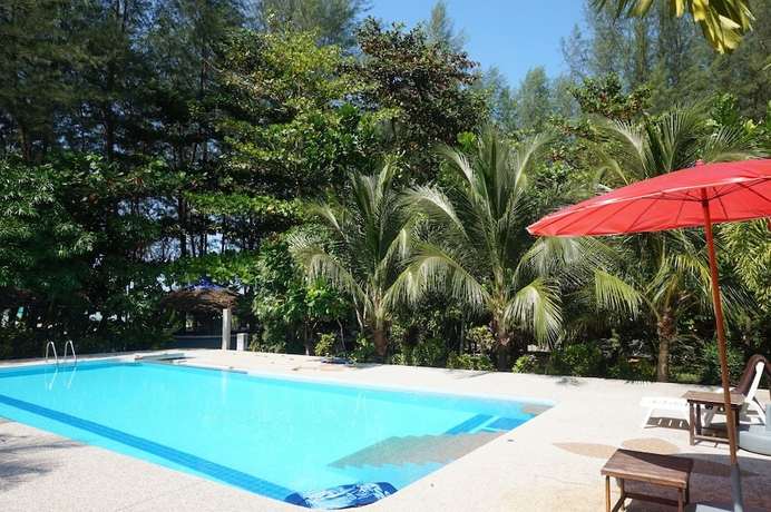 Imagen de la piscina del Hotel Cousin Resort Koh Kho Khao Beach. Foto 19