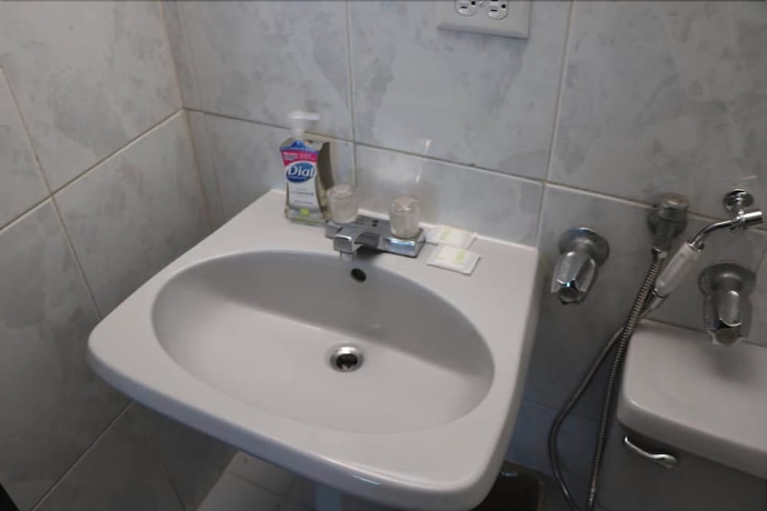 Imagen de la habitación del Hotel Covadonga, Ciudad de Panam&aacute;. Foto 13