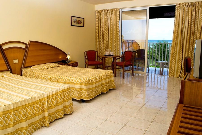 Imagen general del Hotel Covarrubias Club All Inclusive. Foto 12