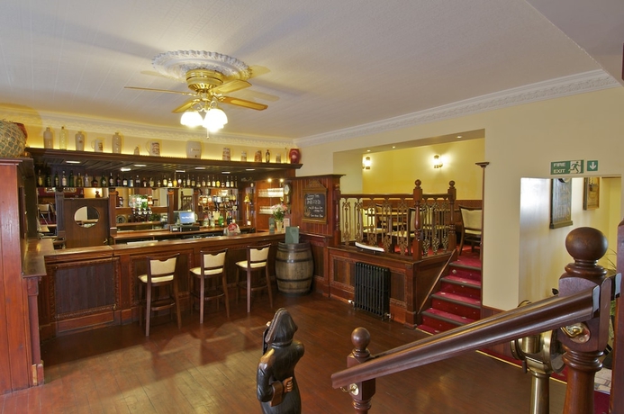 Imagen de los interiores del Hotel Cove Bay. Foto 18