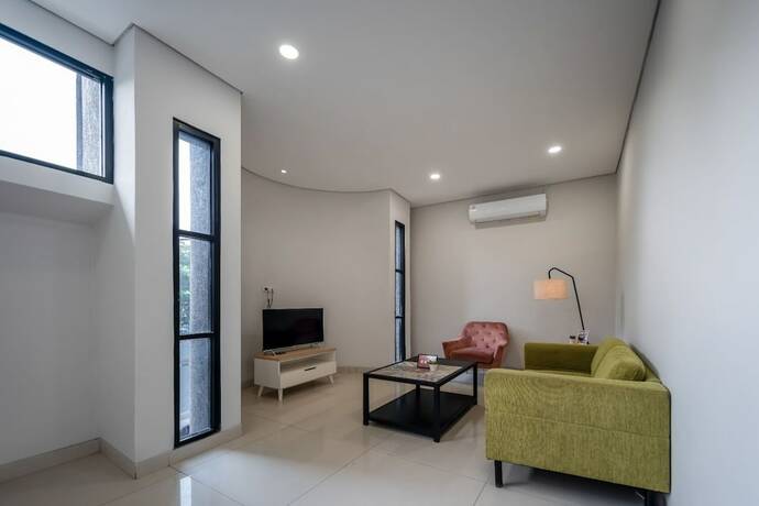 Imagen general del Hotel Cove Bona Sort Pasar Baru. Foto 5