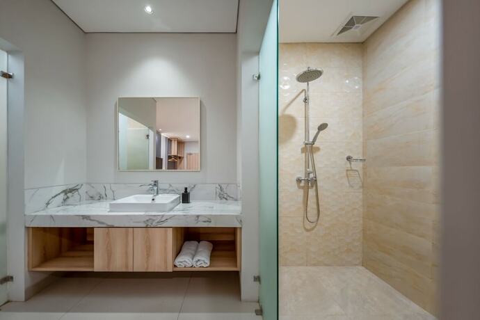 Imagen general del Hotel Cove Bona Sort Pasar Baru. Foto 9