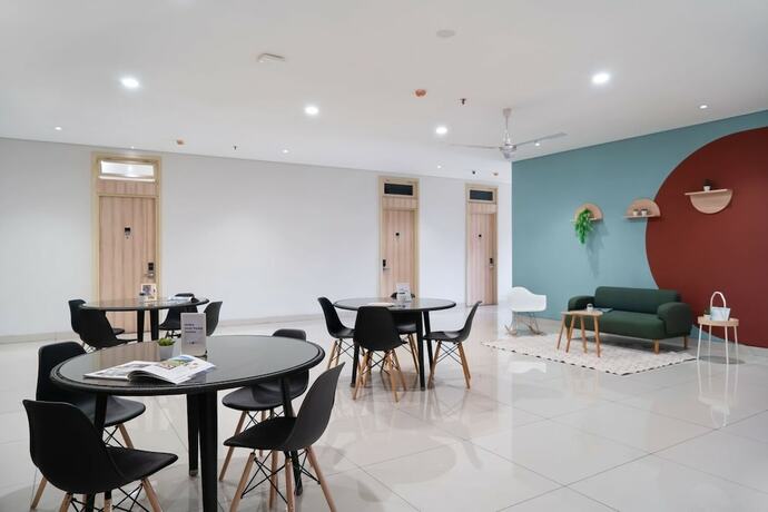 Imagen general del Hotel Cove Bona Sort Pasar Baru. Foto 13