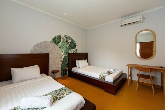 Imagen general del Hotel Cove De Pavila. Foto 12