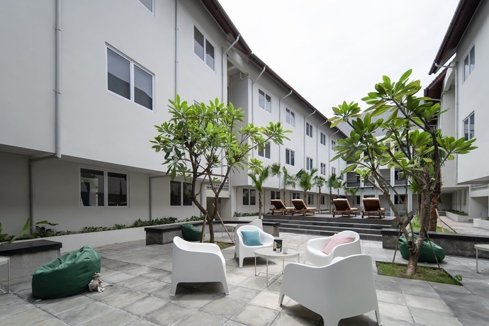 Imagen de los exteriores del Hotel Cove Nawaprita. Foto 7