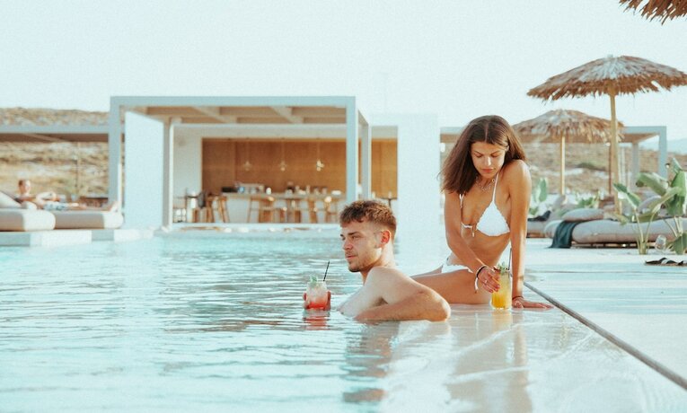 Imagen general del Hotel Cove Paros. Foto 11