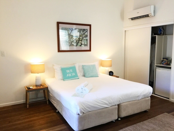 Imagen de la habitación del Hotel Cove Studios. Foto 5
